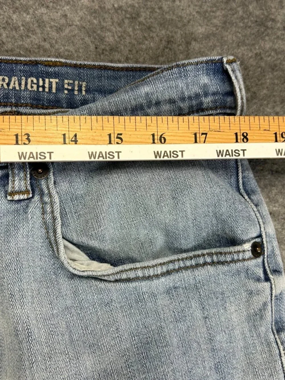 Wrangler Straight Fit Jeans Mens 36x29 Light Blue Denim Stretch Mid Rise Western